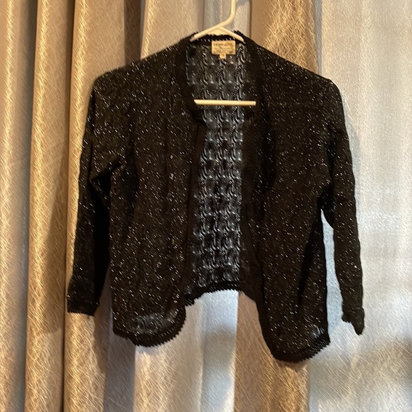 Vienna Lace - Cropped Jacket Black w/Silver Accent Threading - Picture 1 of 2